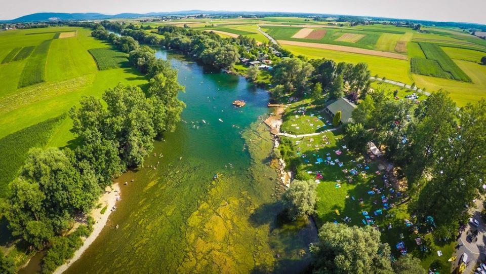Holiday Resort Bela Krajina - Glamping And Mobile Homes Metlika Exterior foto