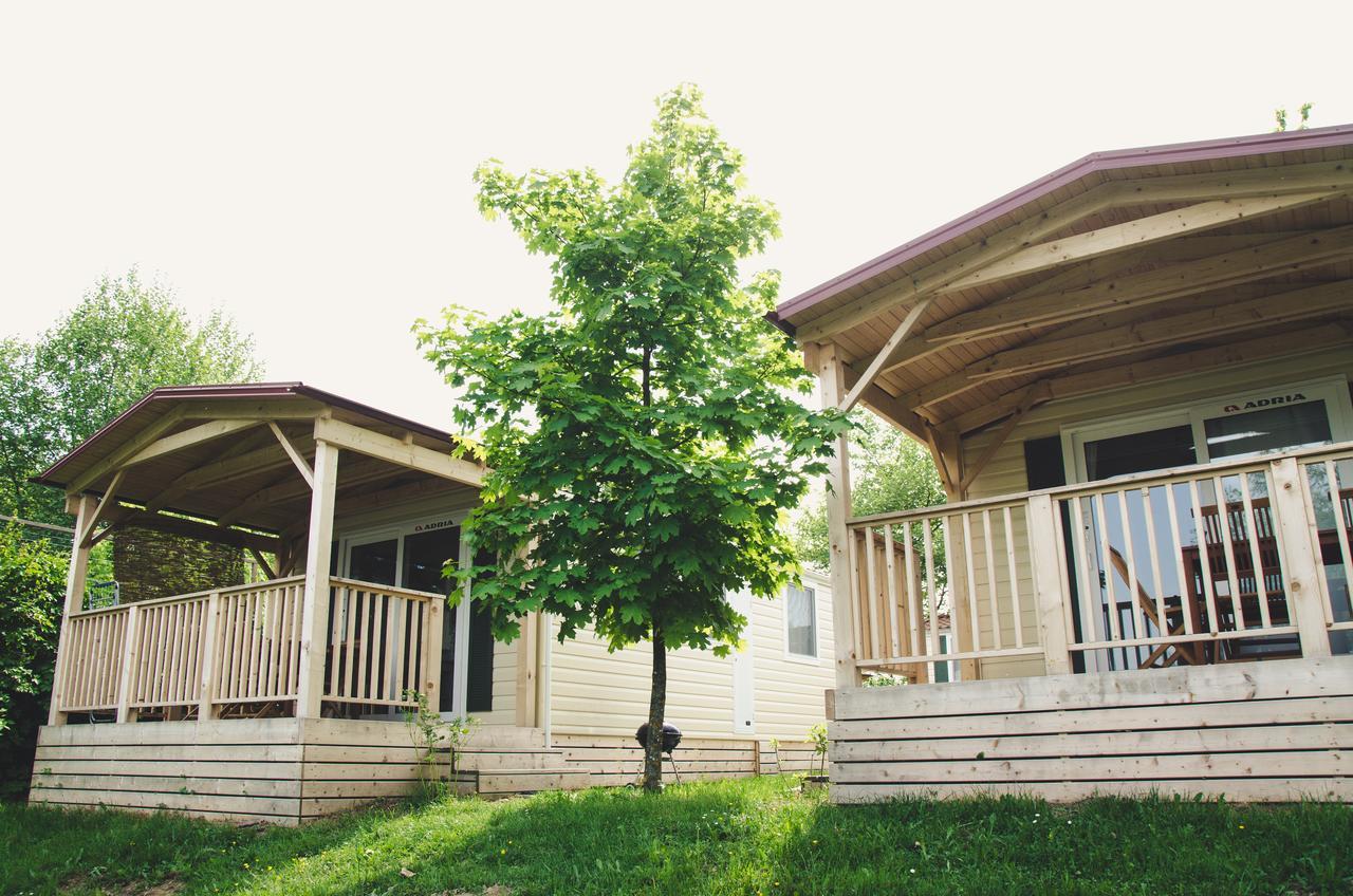 Holiday Resort Bela Krajina - Glamping And Mobile Homes Metlika Exterior foto
